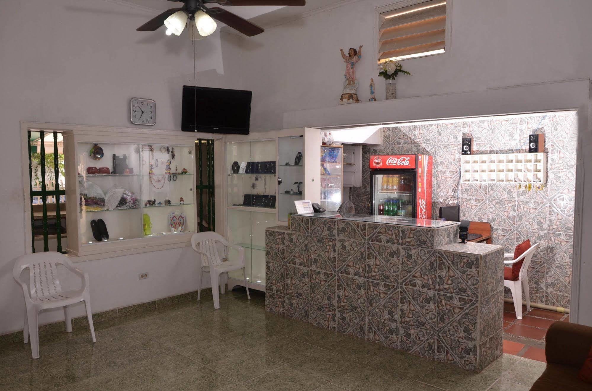 Hotel Vargas Airport Cartagena  Exterior foto
