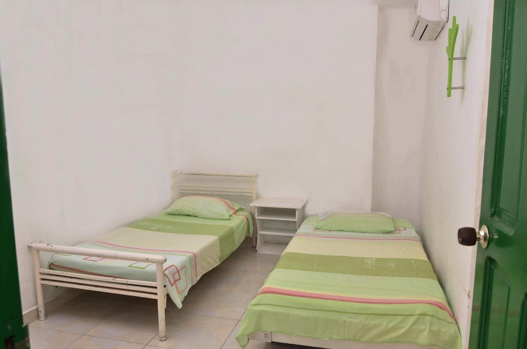 Hotel Vargas Airport Cartagena  Exterior foto